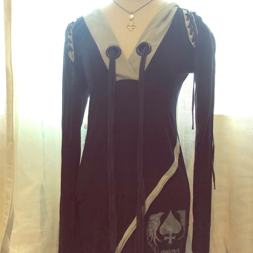 Black snug fitting long top w/hood Sz Small